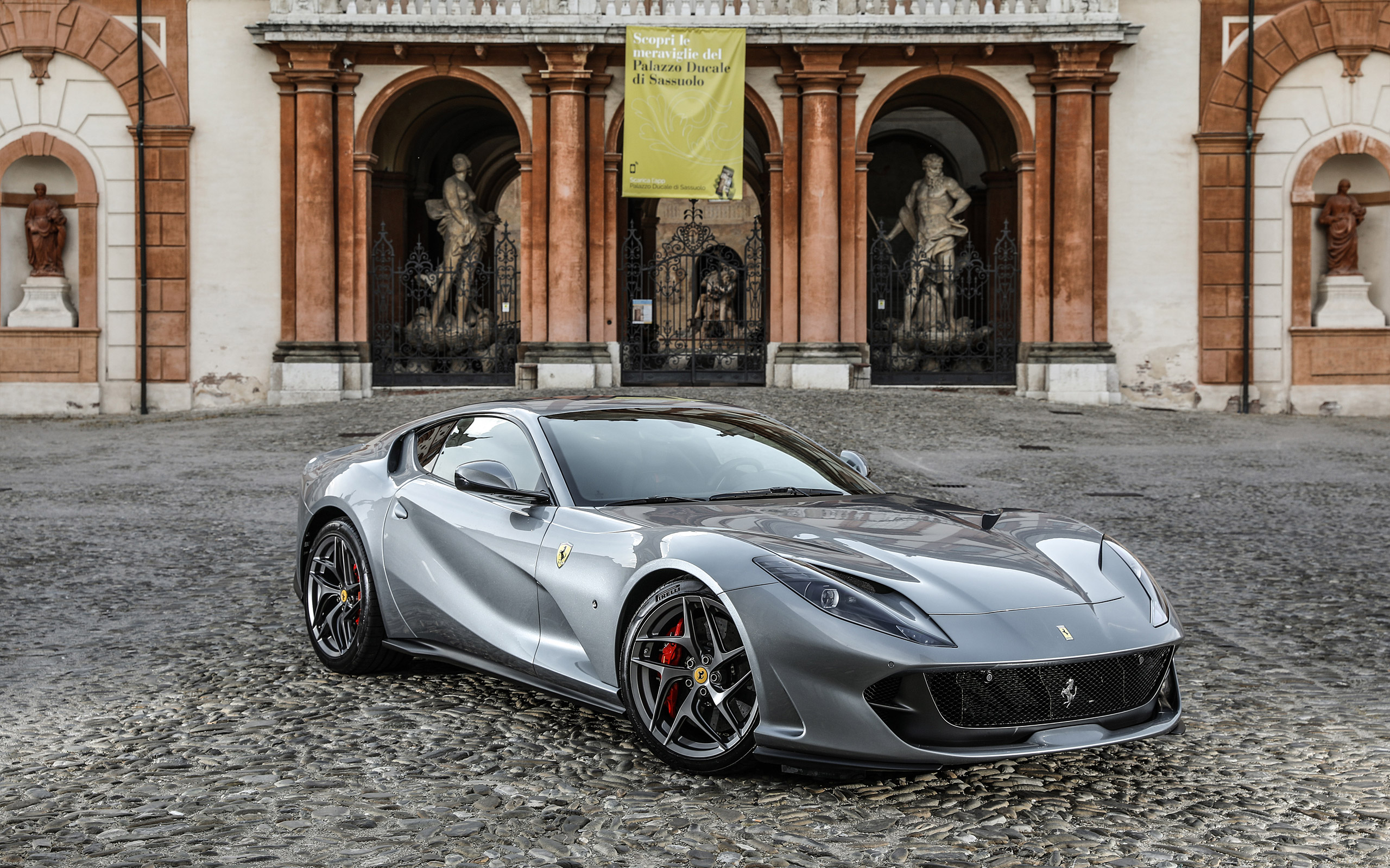 Hire new Ferrari 812 Superfast GT RENT Luxury & Exotic Car Hire Italy and Europe GT Rent