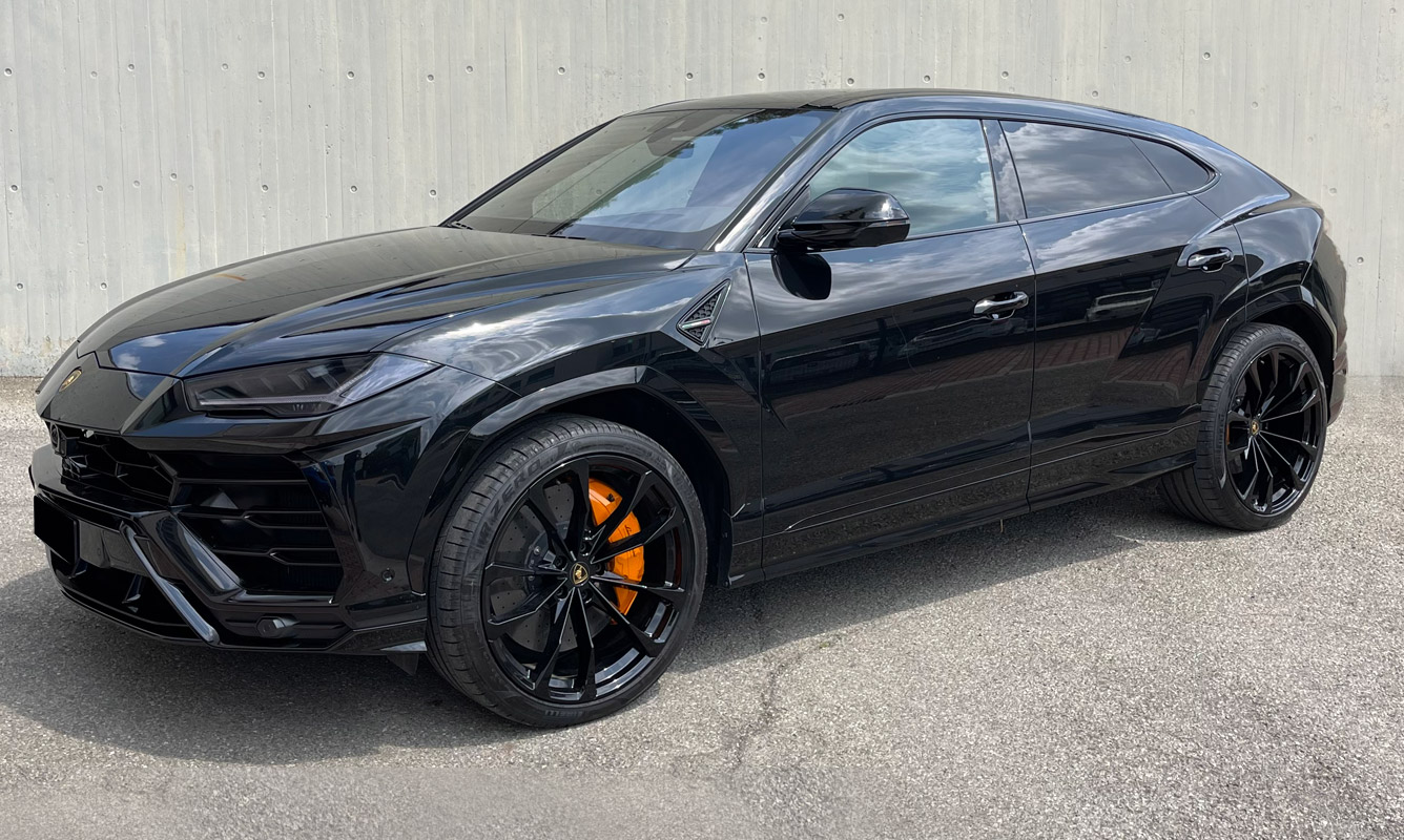 Hire new URUS GT RENT Luxury & Exotic Car Hire Italy