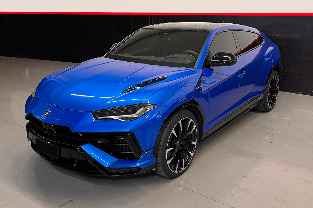 Hire new URUS GT RENT Luxury & Exotic Car Hire Italy