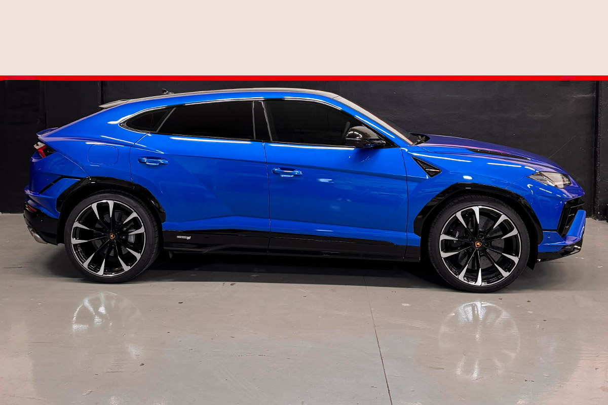 Hire new URUS GT RENT Luxury & Exotic Car Hire Italy