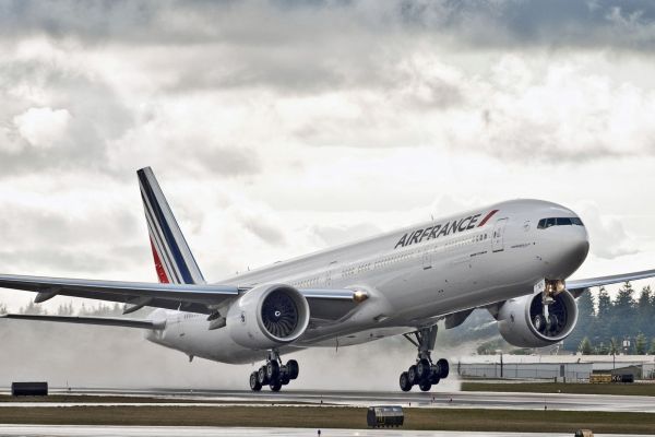 Paris Airport Charles de Gaulle (CDG)